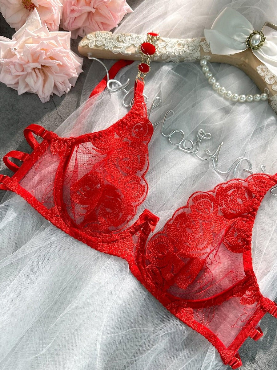 Red Embroidered Push Up Lingerie Set With Lace Details Hello.LA.Girl